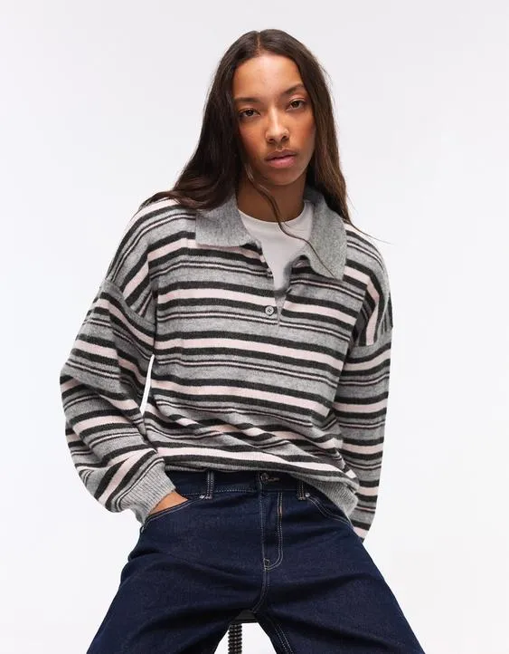 Свитер с воротником поло и принтом- Заказать в России