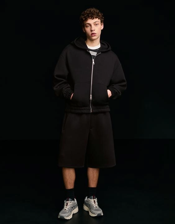 Bershka Шорты оверсайз из плотной синтетической ткани