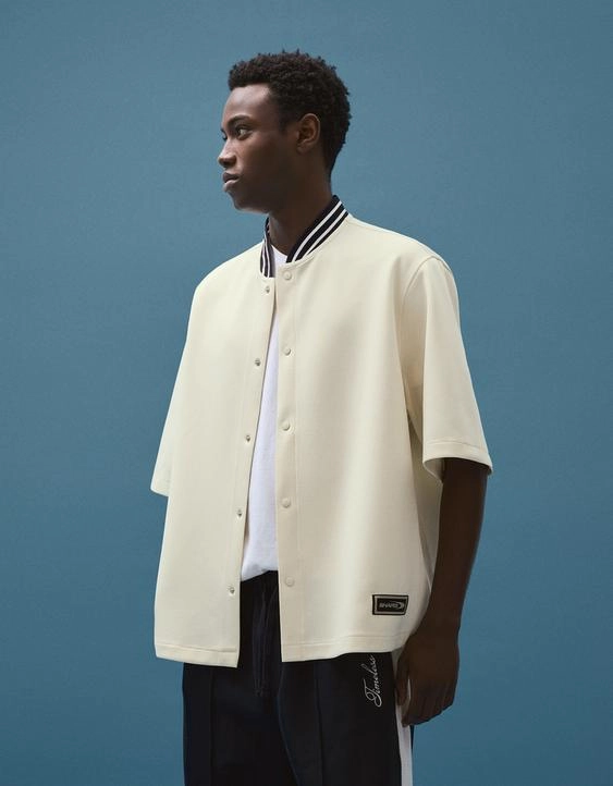 Bershka Рубашка геометрического кроя с короткими рукавами и принтом