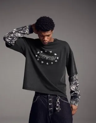 Футболка с длинными рукавами и двойным принтом- Заказать в России