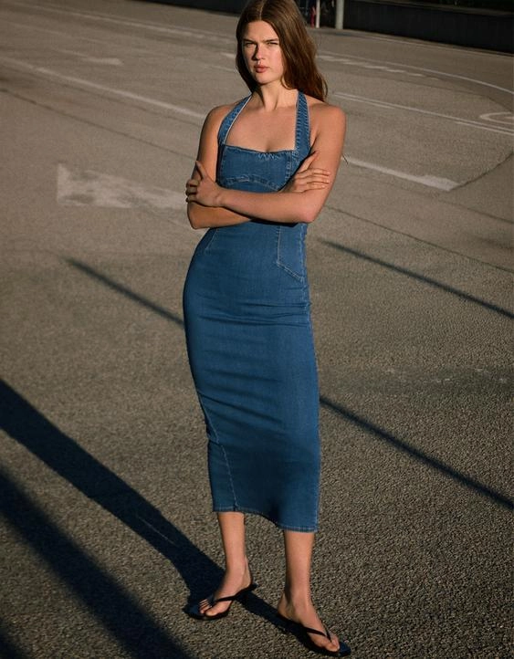 Bershka Джинсовое платье миди