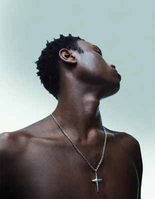 Стальное колье с подвеской- Заказать в России