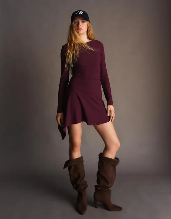 Мини-платье с длинными рукавами и асимметричным подолом- Заказать в России