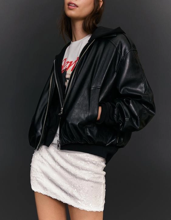 Bershka Мини-юбка с пайетками и кружевом