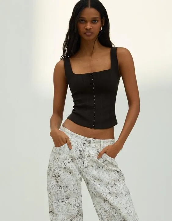 Топ из бенгалина на бретелях- Заказать в России