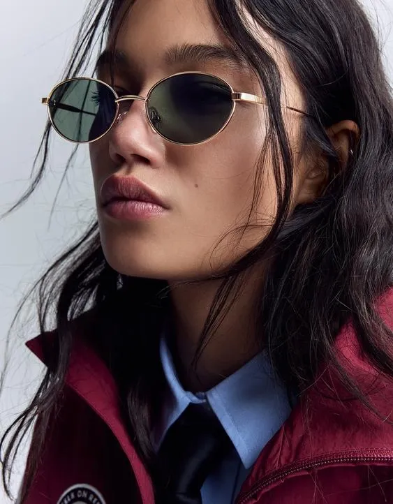 Солнцезащитные очки в металлической оправе