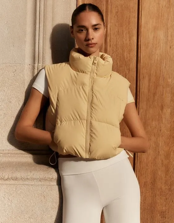 Укороченный стеганый жилет- Заказать в России