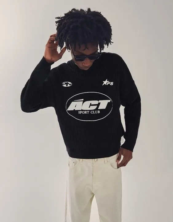 Свитер из синели с круглым вырезом и принтом- Заказать в России