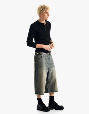 Bershka Джинсовые шорты-бермуды супер-свободного кроя купить с доставкой.