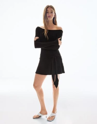 Bershka Мини-платье асимметричного кроя с воланами и завязками