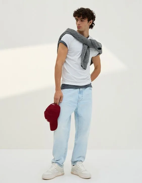 Джинсы свободного кроя- Заказать в России