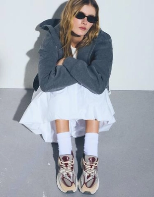 Bershka Кроссовки с контрастными вставками