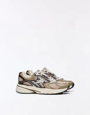 Кроссовки с контрастными вставками- Заказать в России