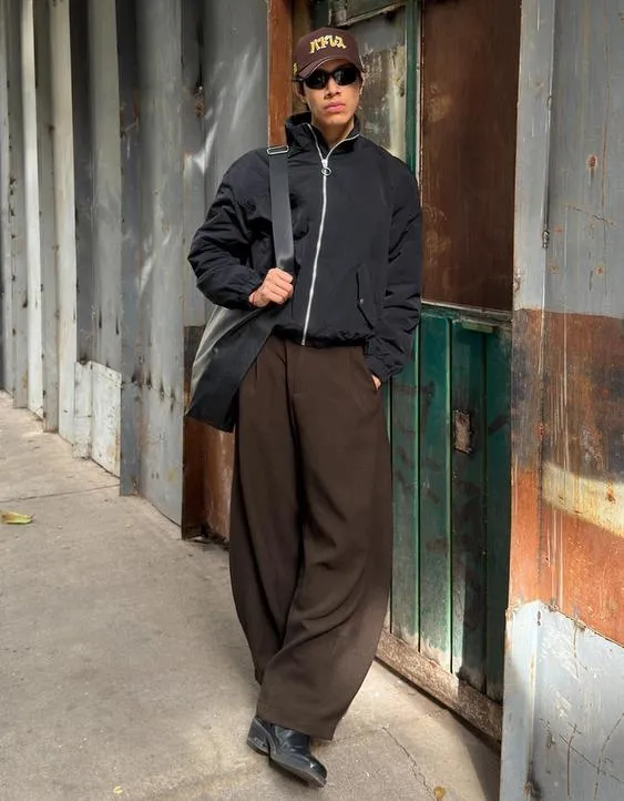 Брюки barrel приталенного кроя с разрезами