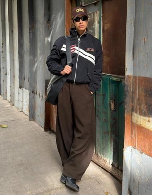 Bershka Брюки BARREL приталенного кроя с разрезами купить с доставкой.