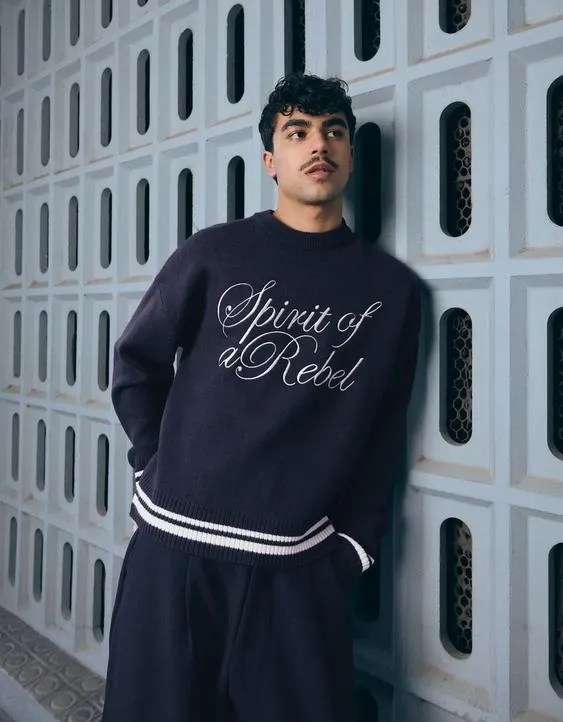 Свитер с вышивкой- Заказать в России