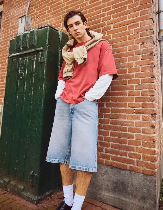 Джинсовые шорты свободного кроя- Заказать в России