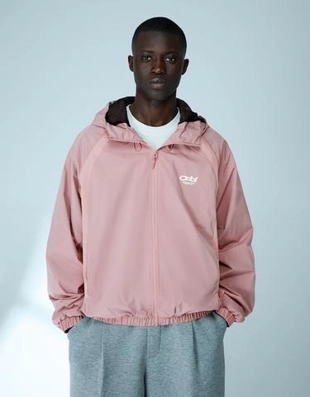 Bershka Куртка из высокотехнологичной ткани с капюшоном