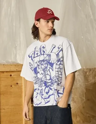 Футболка геометрического кроя с короткими рукавами и принтом- Заказать в России