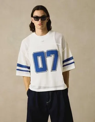 Футболка с короткими рукавами из сетки, спортивный принт- Заказать в России