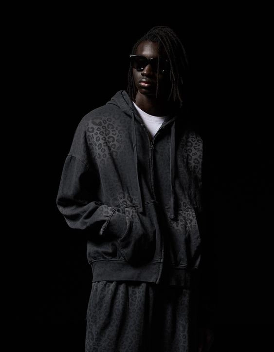 Bershka Худи на молнии с капюшоном и принтом