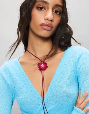 Bershka Ожерелье из шнура с цветком