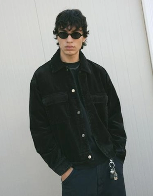 Bershka Вельветовая куртка геометрического кроя купить с доставкой.