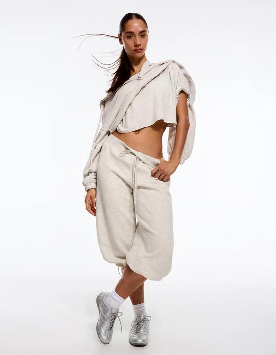 Bershka Брюки капри из мягкой ткани купить с доставкой.