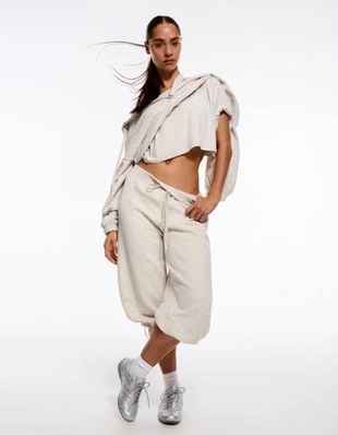 Брюки капри из мягкой ткани