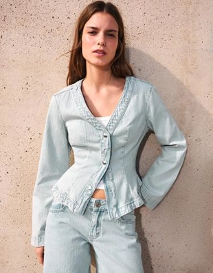 Bershka Джинсовая куртка с баской в полоску купить с доставкой.