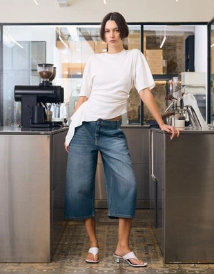 Bershka Джинсовые шорты свободного кроя купить с доставкой.