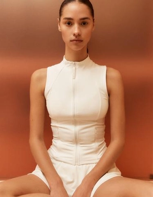 Высокотехнологичный жилет на молнии- Заказать в России