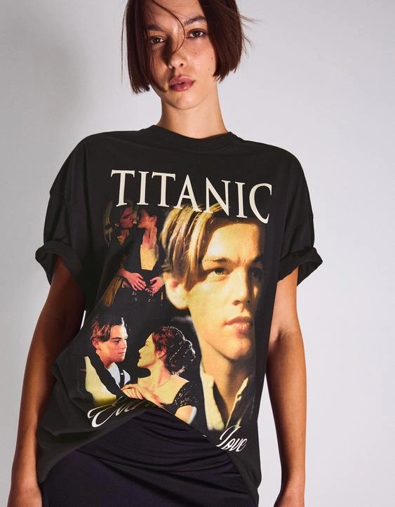 Bershka Футболка с коротким рукавом TITANIC