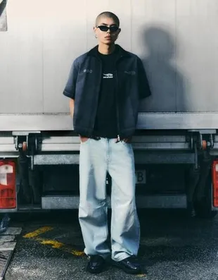 Рубашка геометрического кроя с короткими рукавами и вышивкой Out Of Core- Заказать в России