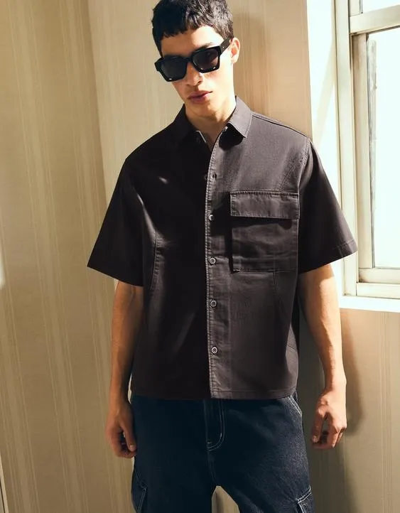 Рубашка геометрического кроя с короткими рукавами- Заказать в России