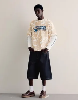 Джинсовые шорты-бермуды в скейтерском стиле с вышивкой- Заказать в России