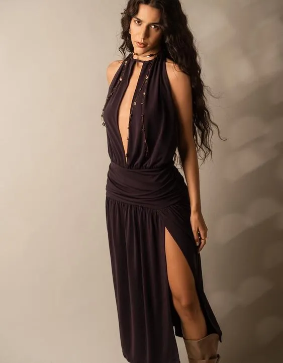 Платье миди с горловиной халтер- Заказать в России