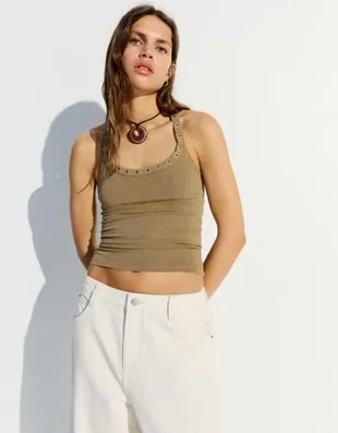 Топ с горловиной халтер и люверсами- Заказать в России