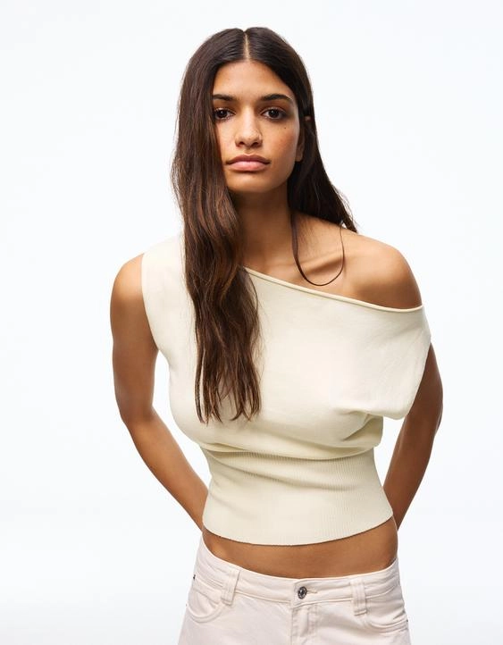 Bershka Топ с вырезом «лодочка» купить с доставкой.