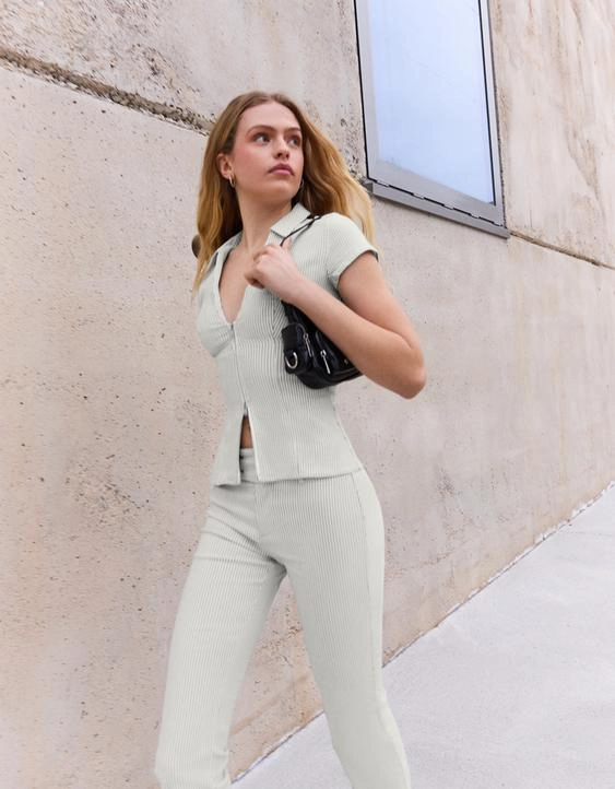 Bershka Рубашка с короткими рукавами на молнии