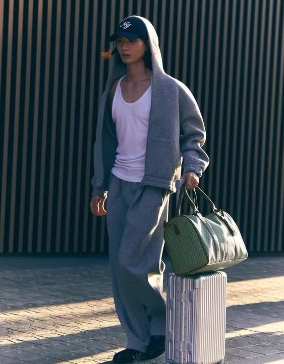 Дорожная сумка с монограммой- Заказать в России