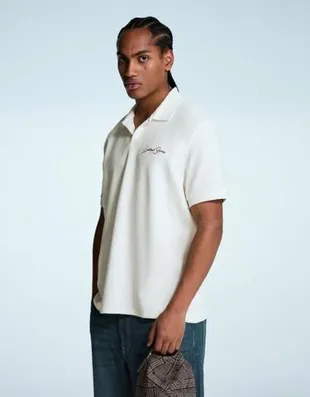 Поло с короткими рукавами и вышивкой