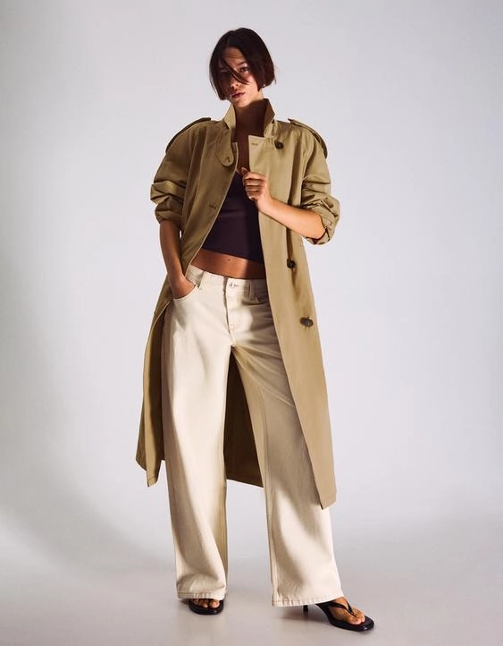 Bershka Длинный тренч с ремнем купить с доставкой.