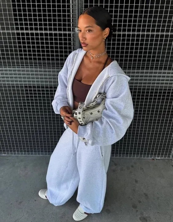 Худи оверсайз на молнии с капюшоном- Заказать в России