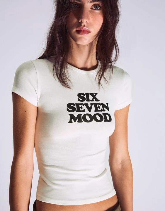 Bershka Футболка с короткими рукавами и принтом купить с доставкой.