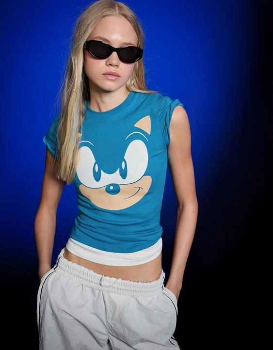Bershka Футболка SONIC с короткими рукавами SONIC купить с доставкой.