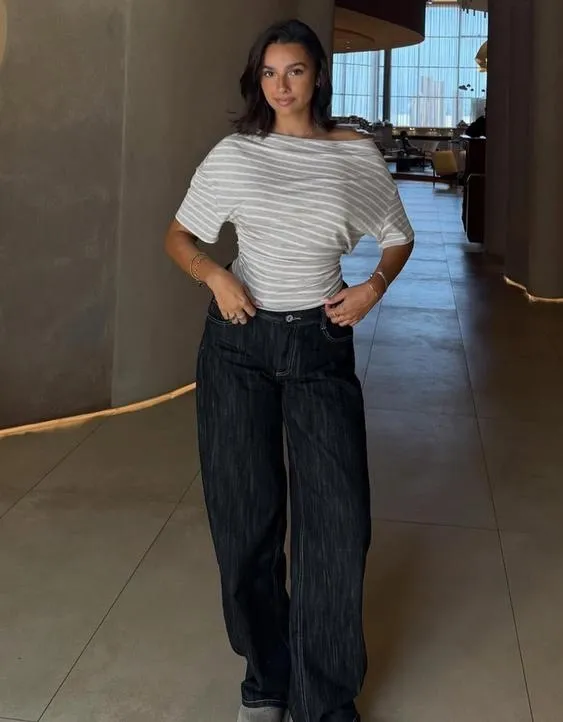 Футболка асимметричного кроя с короткими рукавами- Заказать в России