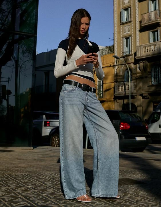 Bershka Джинсы с широкими штанинами и низкой посадкой