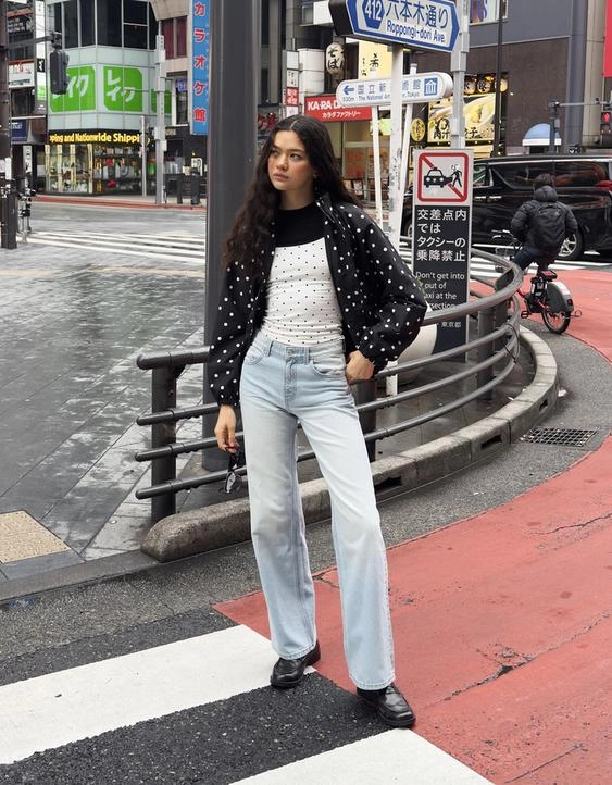 Bershka Джинсы прямого кроя с широкими штанинами и высокой посадкой