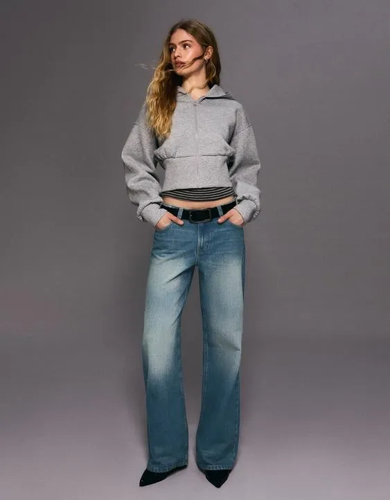 Джинсы свободного кроя со средней посадкой- Заказать в России